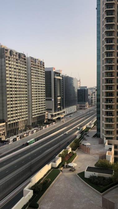 Luxury Studio Apartment in the Heart of Downtown 