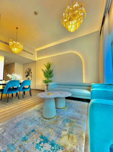 FIRST CLASS  2BR  Burj Khalifa & Downtown view