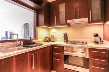 Luxe Apt with Spacious Terrace and Infinity Pool