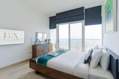 LUXFolio Retreats - Bloom Towers