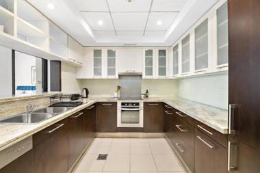 Burj Khalifa walking distance 1BDR in Downtown