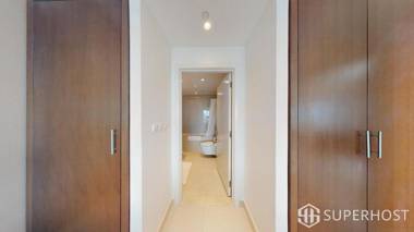 Unique and Stylish 1BR with Canal and Sea View