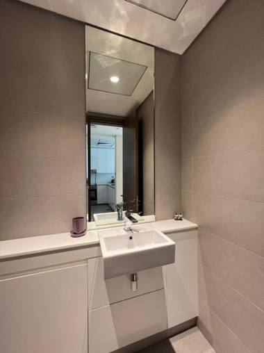 Lovely 1-Bedroom unit in Business Bay with Pool