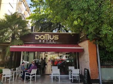 Hotel Domus