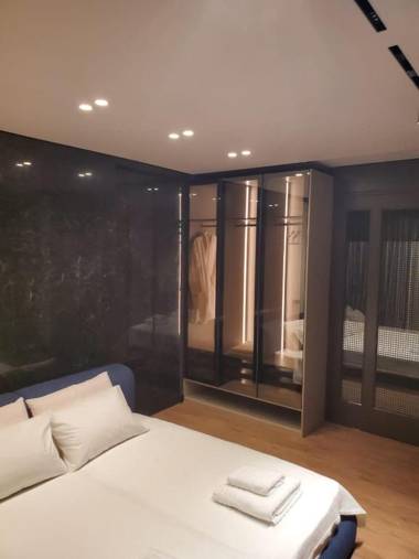 Remarkable Apartment