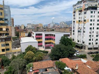 Downtown Modern Studio Apartment