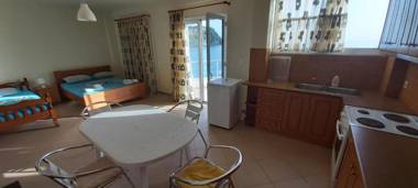 Magic Ionian Apartments & Rooms