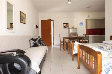 Sea Apartments Himare