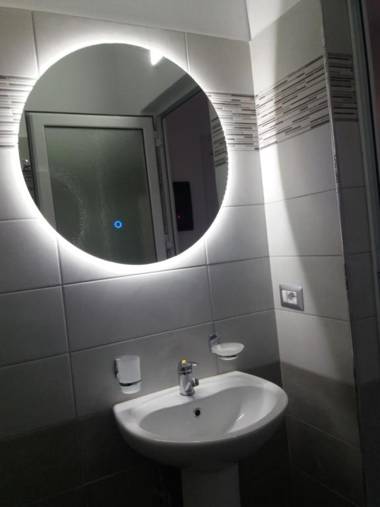 Wave n' Sea Apartments