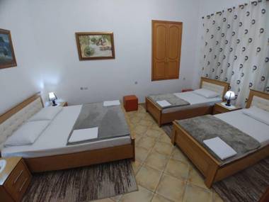 Guest House Urat
