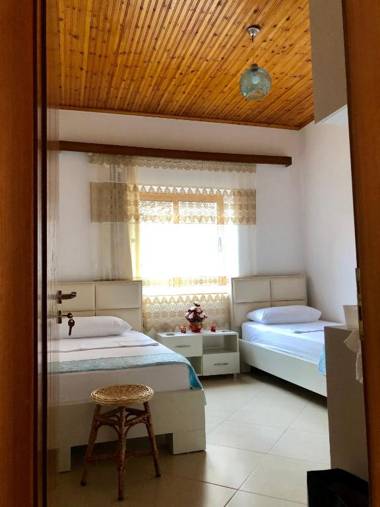 Dhimitri's guest house