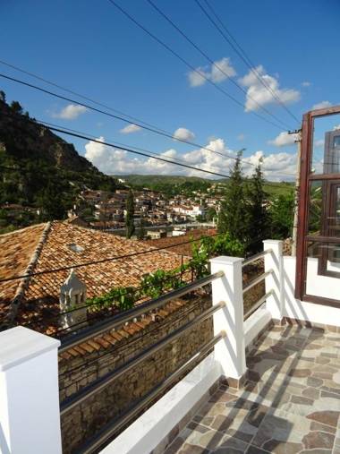 GUESTHOUSE RIVERSIDE