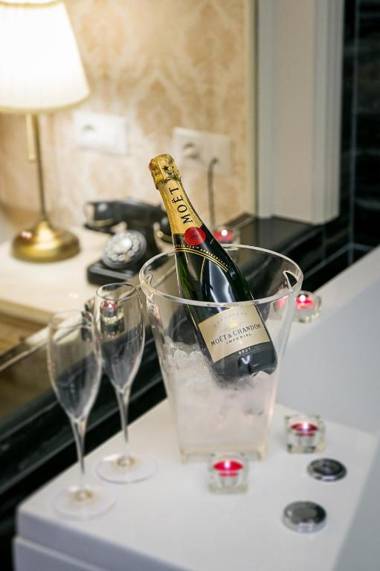 Legacy Boutique Hotel & Apartments