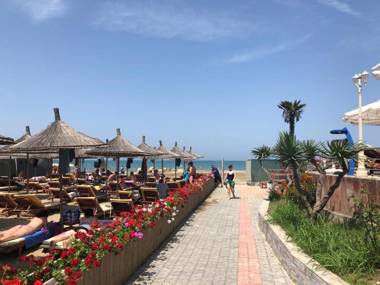 Family Beach 100 Square Metres Apartment