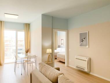 PROMO 15 EUR per night if you stay over 10 nights at HBS from october to april HBS apartment with a sea view