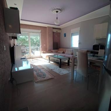 Mia's Sea View Apartment