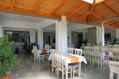 Aleksander Apartments