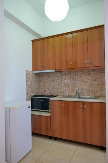 Aleksander Apartments