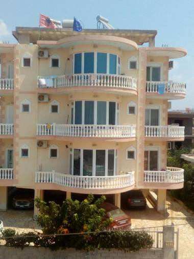 Studio Apartments Rizarjo