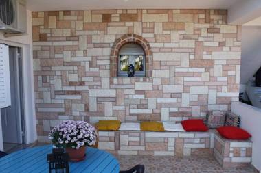 Gregory's Apartments