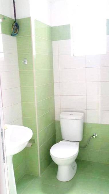 2 bedrooms appartement at Sarande 100 m away from the beach with balcony and wifi