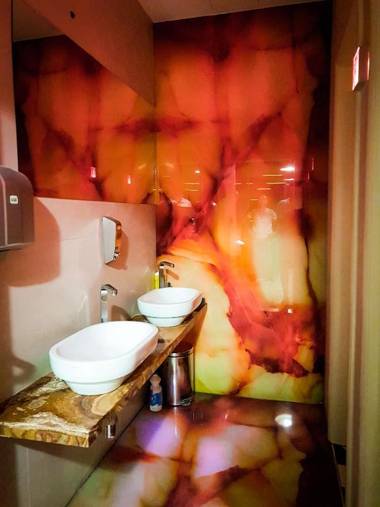 Vila One Beach Hotel