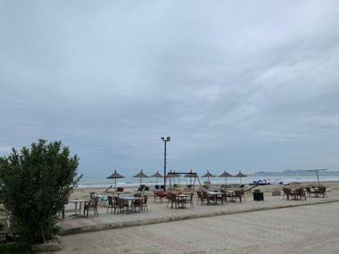Beachfront apartment Ridi Ground floor