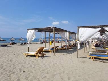 Beach Veranda Home Gjiri i Lalzit