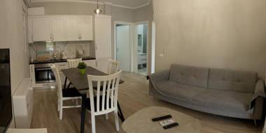 Deni Lalzi Bay Rooms