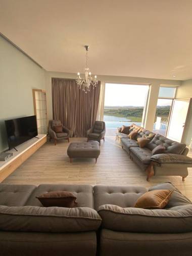 luxury villa swimming pool Gjiri Lalzit