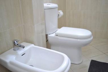 Kela's Seaview Gateway