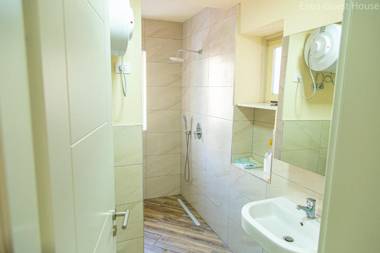Enea’s guest house
