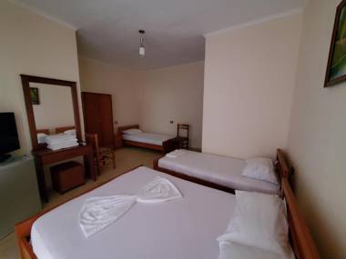 Hotel Rixhi