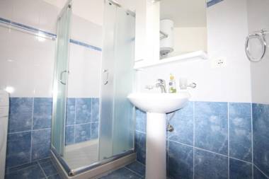 Violet Sea View Apartment