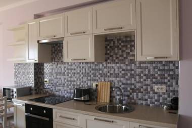 Violet Sea View Apartment