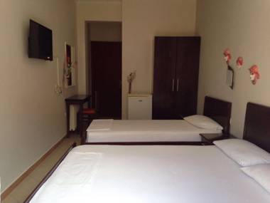 Elena Rooms and Apartments