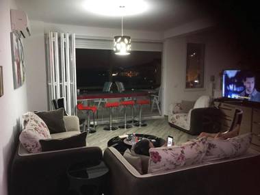 Luxury Diva Saranda Bougainville