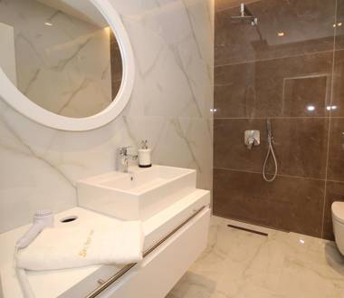 Sea Horizon Vsl Suites & Apartments