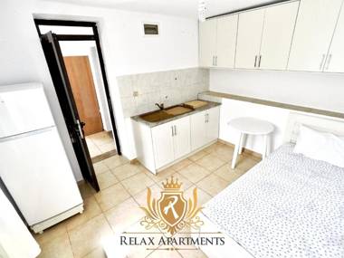 Paradise Palm Beach Apartment in Sarande