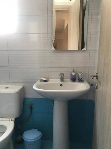 Smartly priced apartment near the beach