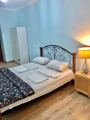 Center Hostel and Tours