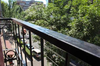 RIS Central Apartments Yerevan