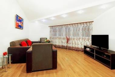 2 Bedroom Apartment on Chaikovski street