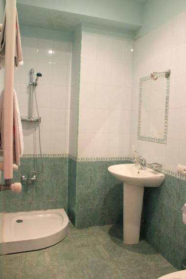 Argavand Hotel & Restaurant Complex