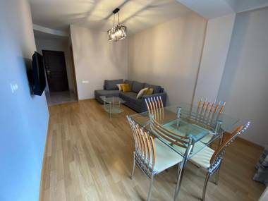 Northern Avenue Apartment