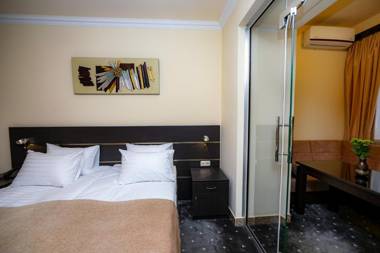 Skyline Hotel Yerevan