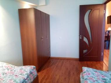 Flat with balcony on Cascade