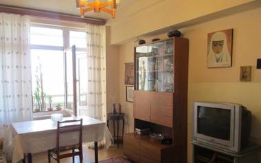 #SARYAN#WINE STREET#OLD CITY