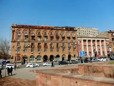 Apartment on Republic Square