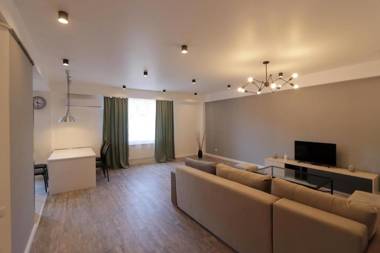 2 bedroom apartment near Northern Avenue